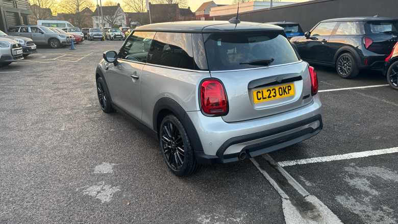 MINI Hatchback 1.5 Cooper Exclusive 3dr Petrol Hatchback